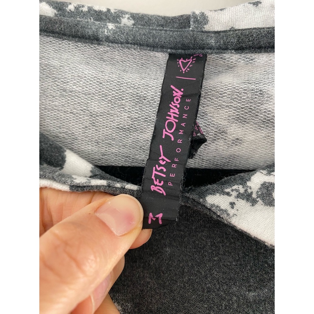 Betsy Johnson Tie-dye Top - Picture 5 of 11